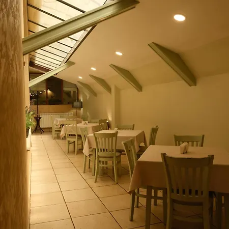 Hotel Family Ramira 3*